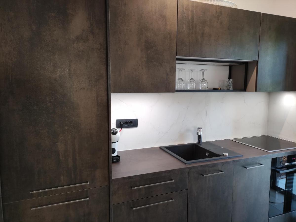 Apartvilla Castropola Εξωτερικό φωτογραφία