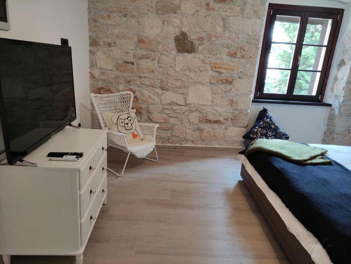 Apartvilla Castropola Εξωτερικό φωτογραφία
