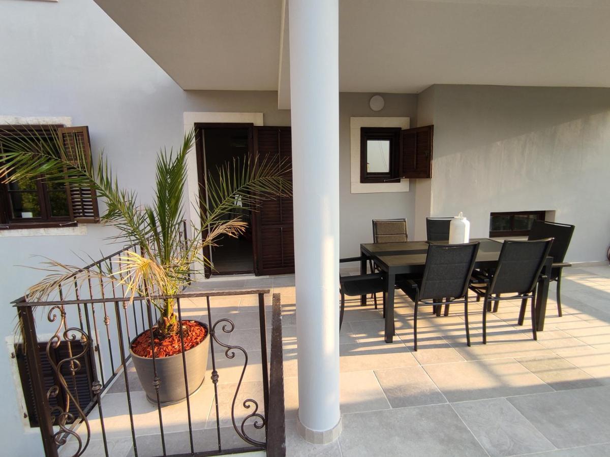 Apartvilla Castropola Εξωτερικό φωτογραφία