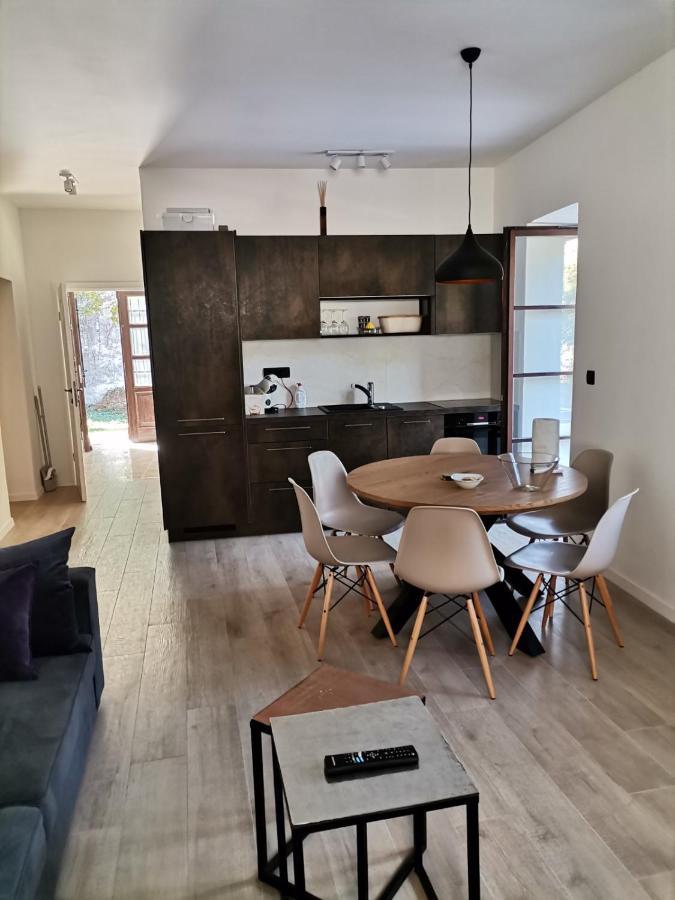 Apartvilla Castropola Εξωτερικό φωτογραφία